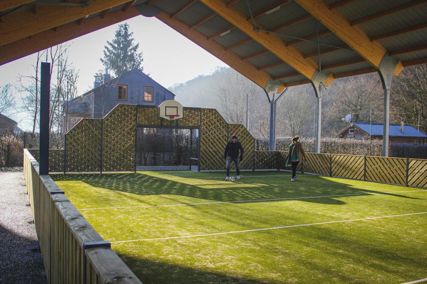 J-club De Knapzak / La Besace Сasa de vacaciones