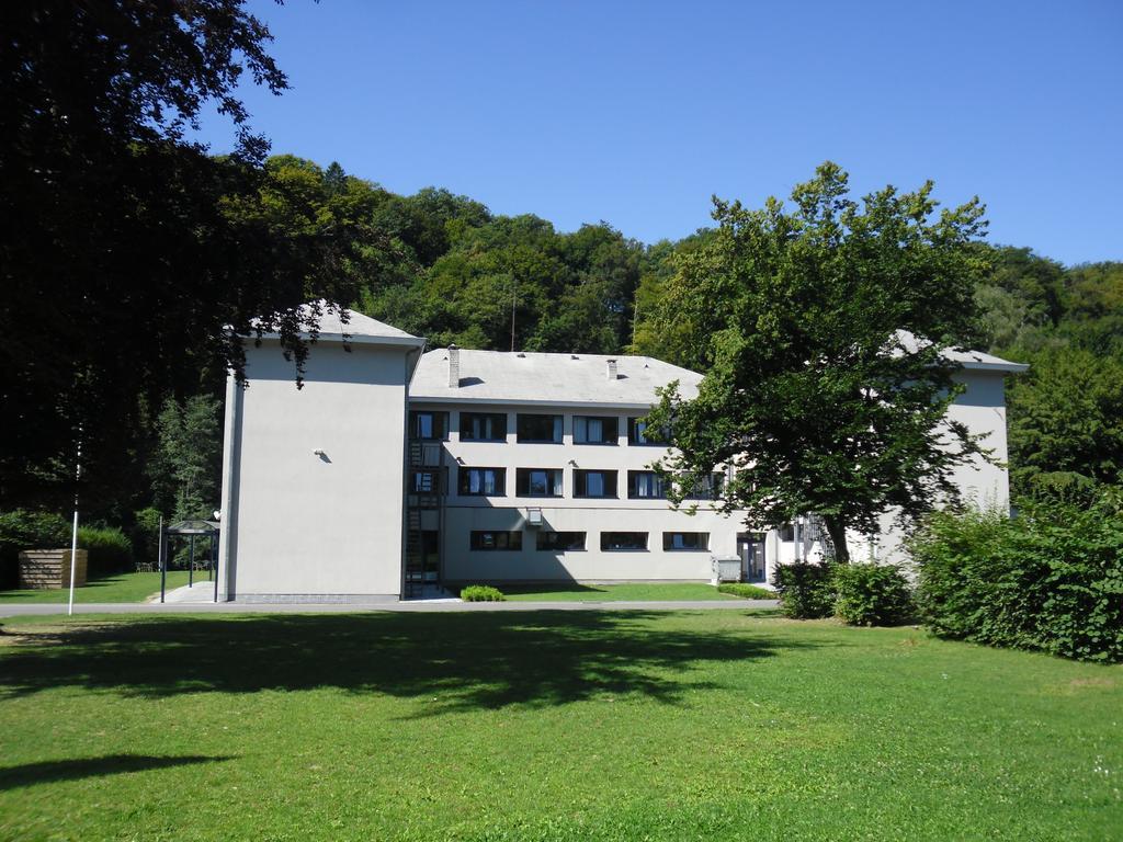 Ferienhaus J-club De Knapzak / La Besace Bohan